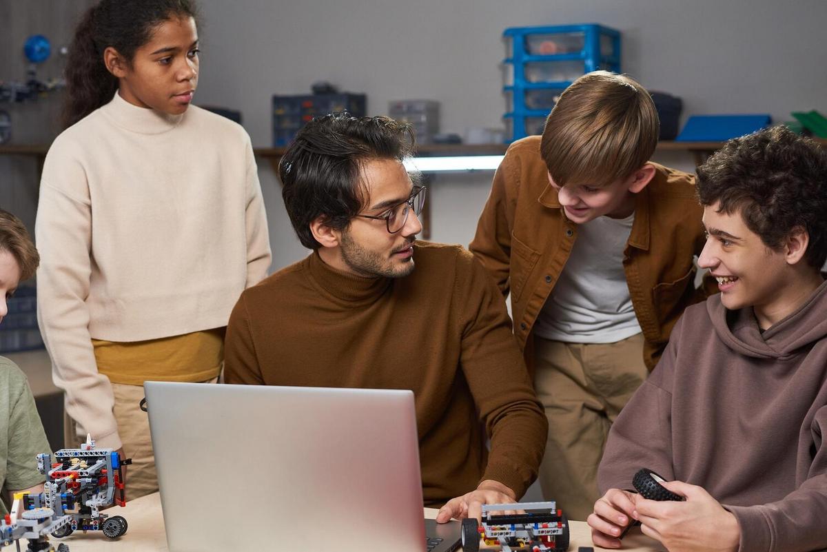 The Role of Coding in Modern Education